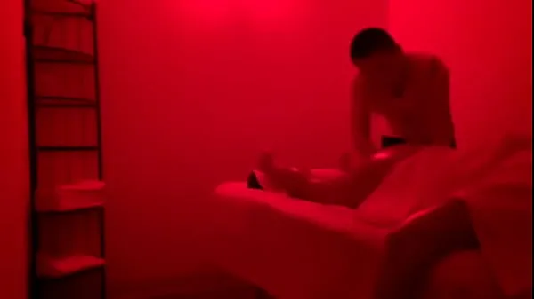 Čerstvé Asian Man Massage celkový počet videí