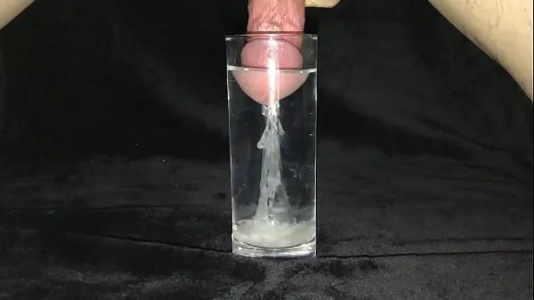 Yeni Cumshot in a Glass of Water 2 toplam Video