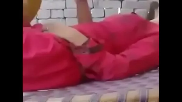 Skupaj pakistani girls kissing and having fun svežih videoposnetkov
