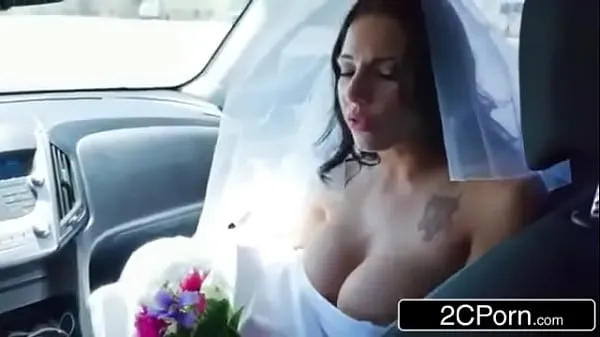 Nouvelles Fuyez la mariée Lylith Lavey vidéos au total