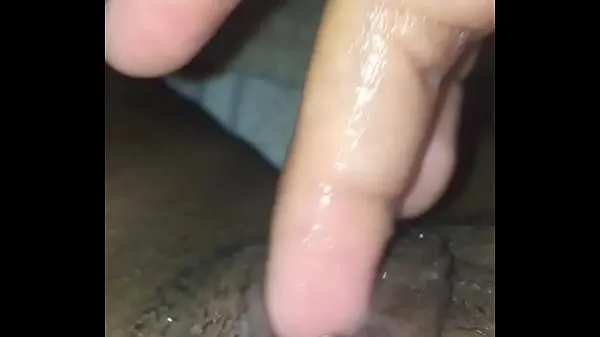 新鲜的 Rubbing my wet pussy 总共的视频