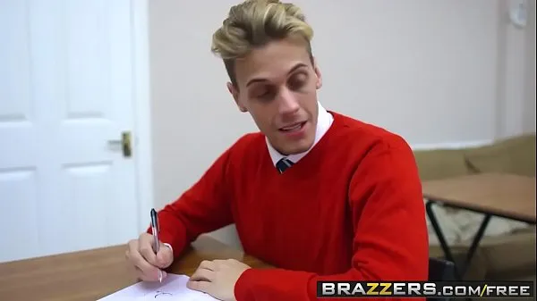 Nouvelles Brazzers - Gros seins à l'école - Nekane Sweet Chris Diamond - Prendre des notes vidéos au total