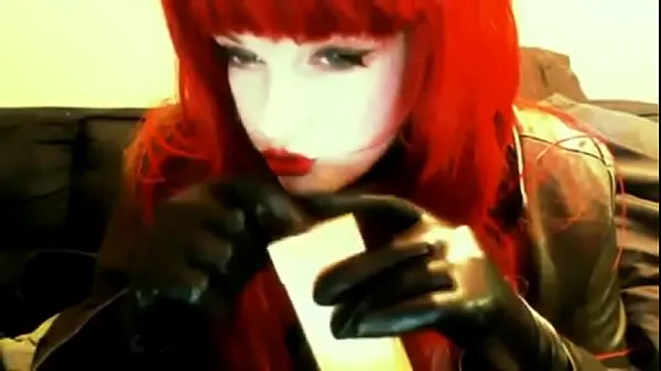 Yeni goth redhead smoking toplam Video