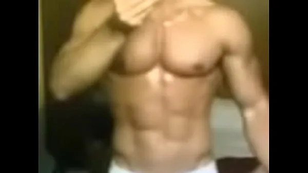 Skupaj HOT MUSCLE svežih videoposnetkov