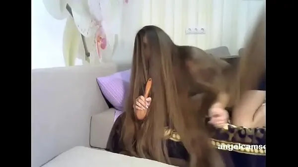 ताज़ा Fantastic Long Haired Playing with Hair Brush Long Hair कुल वीडियो