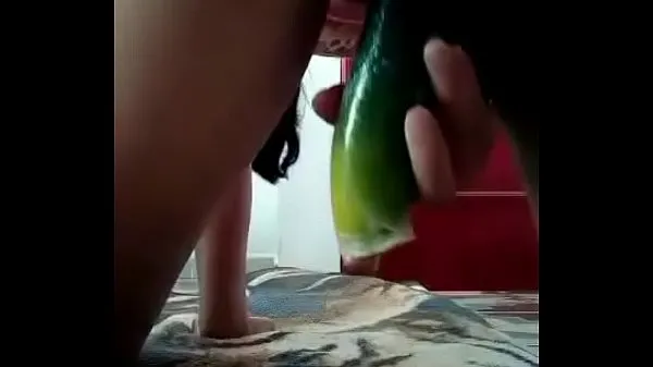 Total de Masturbating With Cucumber vídeos recentes