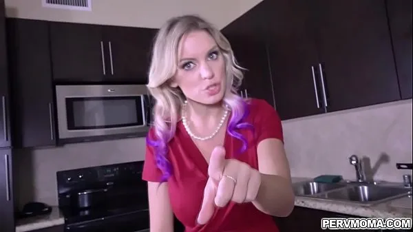 Nieuwe Blonde shoplifter MILF Kenzie Taylor got caught and blackmailed by stepson and performs a handsfree blowjob while wearing handcuffs video's in totaal