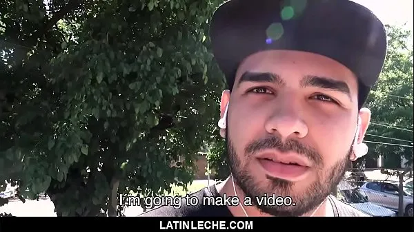 إجمالي LatinLeche - Scruffy Stud Joins a Gay-For-Pay Porno مقاطع فيديو حديثة