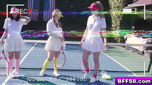 Celkový počet nových videí: Tennis ladies gets to work sucking and licking the tennis pros fat racket