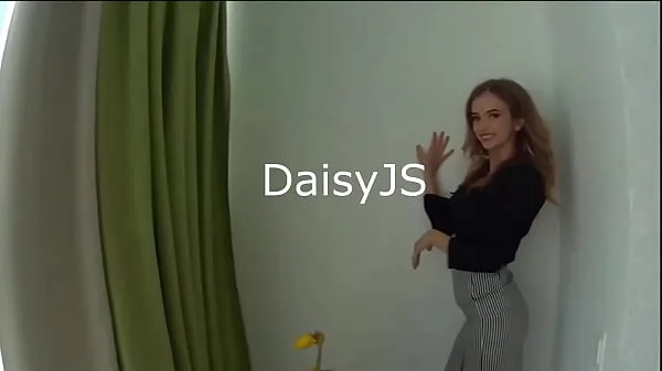 新鲜的 Daisy JS high-profile model girl at Satingirls | webcam girls erotic chat| webcam girls 总共的视频