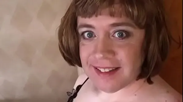 Čerstvé Geordie tgirl celkový počet videí