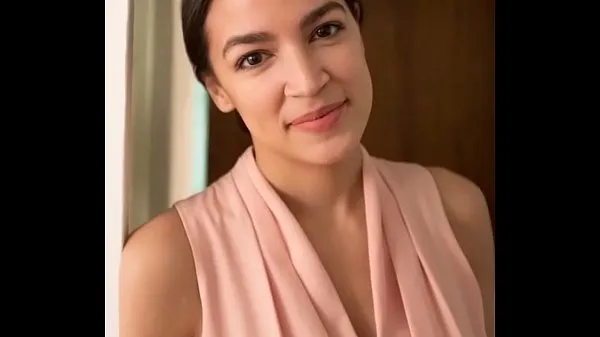 Friske Jerking off to Alexandria Ocasio Cortez (AOC videoer i alt