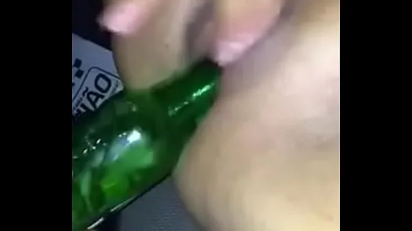 إجمالي fucking the pussy with a bottle مقاطع فيديو حديثة