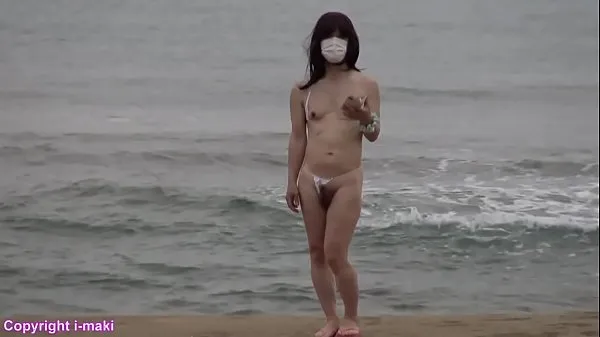 新鲜的 Crossdreser IJUIN Maki walking on the beach with sexy micro bikinis and erect her penis-cli 总共的视频