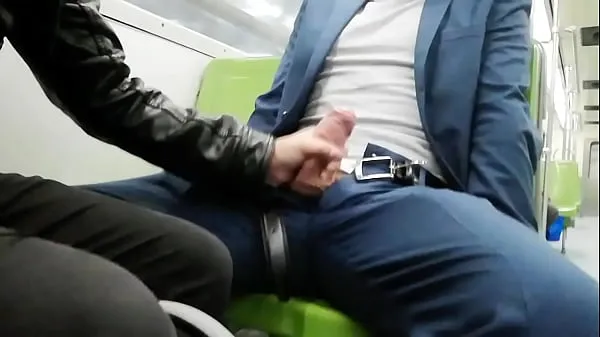 Cruising en el Metro con chico vergon vídeos en total nuevos