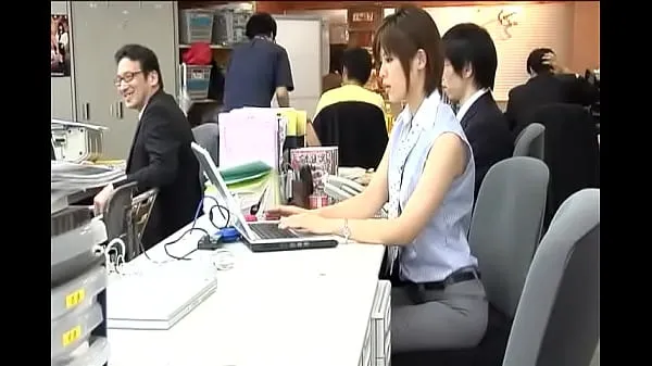 Chicas japonesas desnudas en el trabajo ENF Parte 3 vídeos en total nuevos