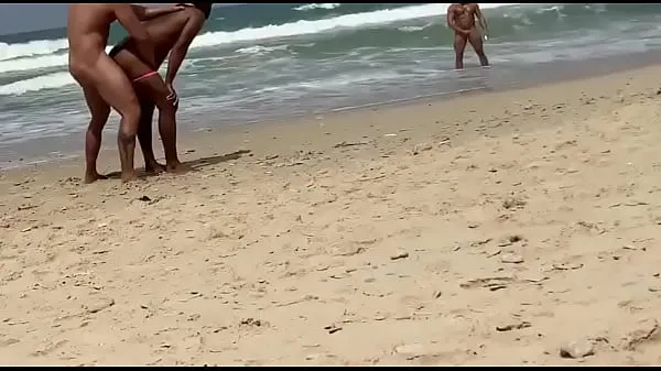 إجمالي fuck on the beach مقاطع فيديو حديثة