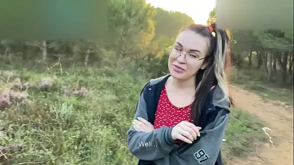 Friske Gave herself fucked by a stranger while jogging in the park videoer i alt