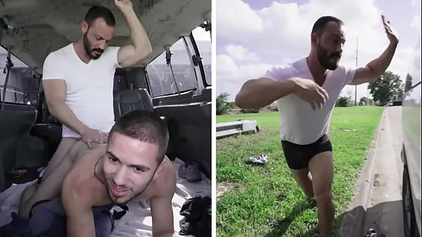 Total de BAIT BUS - Buff Straight Guy enganou-se para fazer sexo gay com Joey Doves vídeos recentes