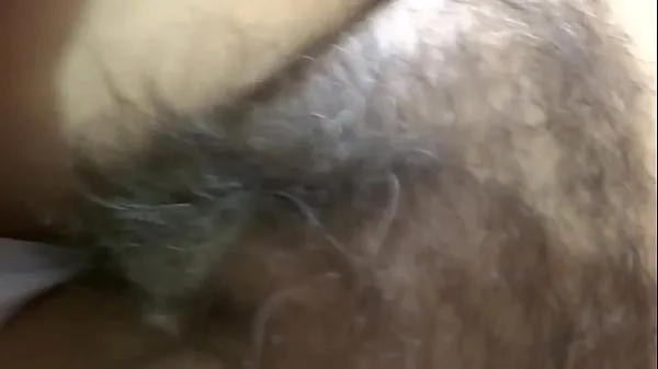 Nieuwe My 58 year old Latina hairy wife wakes up very excited and masturbates, orgasms, she wants to fuck, she wants a cumshot on her hairy pussy - ARDIENTES69 video's in totaal