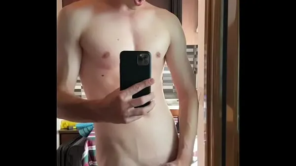 Nya Cute Boy in Hotel Room Waiting for / Big Dick / Monster Cock / Teenager / Skinny / Stepson videor totalt