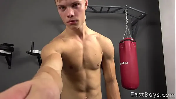 إجمالي Leo Jonasson, fresh off the plane from Stockholm, is handsome Swedish dude with awesome ripped body muscle lovers here will for sure enjoy مقاطع فيديو حديثة