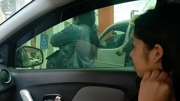 Всего свежих видео: Молоденькая шаловливая мастурбирует перед сиденьем внутри машины. Лалла Потира - Betosmoke