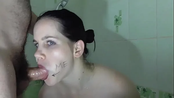 إجمالي Hot bitch sucks dick and gets cum on her face. Sex service in the bathroom مقاطع فيديو حديثة