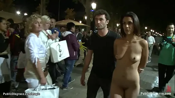 Yeni Spanish babe fucked in public toplam Video