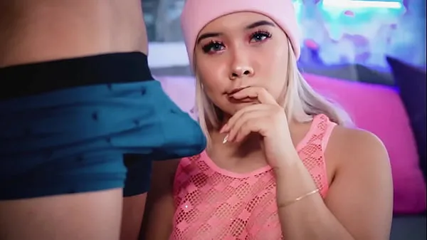 Čerstvé Colombian blonde loves sucking her stepbrother's cock live celkový počet videí