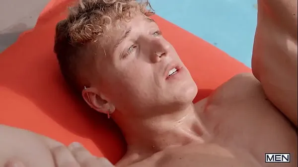 Nieuwe The Rookie Lifeguard / MEN / Malik Delgaty, Felix Fox / - Follow and watch Felix at video's in totaal