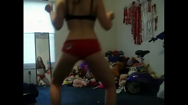 Nya White Chick Dancing in Red Panties videor totalt