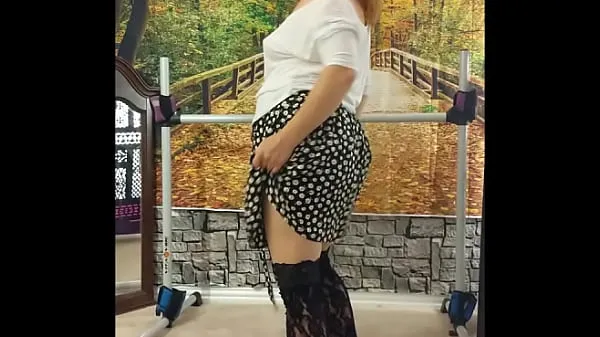 Frische Hotwife Steffi lässt ihr Höschen fallen Gesamtvideos