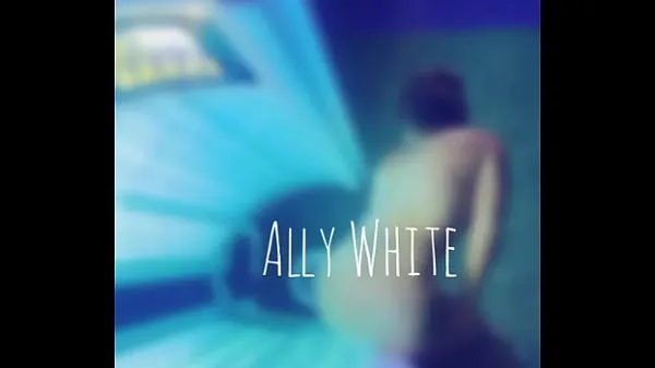 Čerstvé Ally White masturbates in tanning booth celkový počet videí