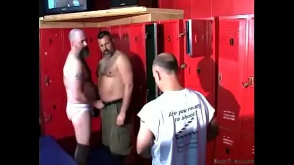 Locker room bears Jumlah Video baharu