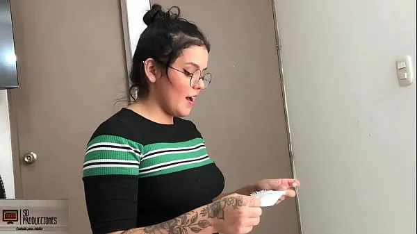 Yeni My stepmother rewards me for getting good grades at school and lets me fuck her pussy FULL STORY toplam Video