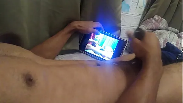 Nuovi Boy cumming watching pornography video totali