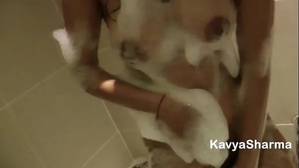 إجمالي Indian Big Boobs Babe Filming Herself Naked In Bathroom مقاطع فيديو حديثة