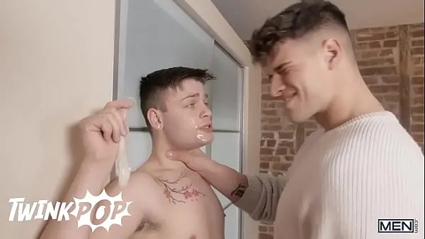 Frische TWINKPOP – Malik Delgaty, Ryan Bailey – Cumming aus dem Schrank Gesamtvideos