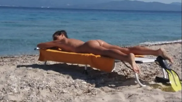 Skupaj Drone exibitionism on Nudist beach svežih videoposnetkov