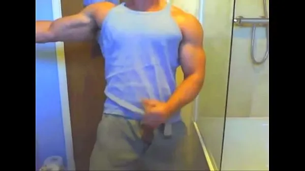 Skupaj British muscle solo svežih videoposnetkov