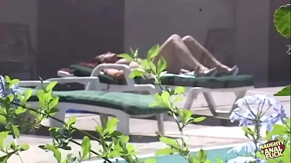 ताज़ा Redheads engage in a rapid transition from casual sexual encounters by the pool to intense anal sex with a creampie finale कुल वीडियो